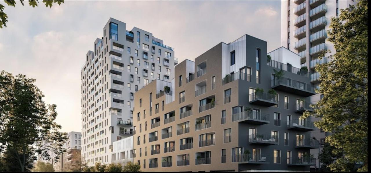 ...Love Wola... Warschau Exterior foto